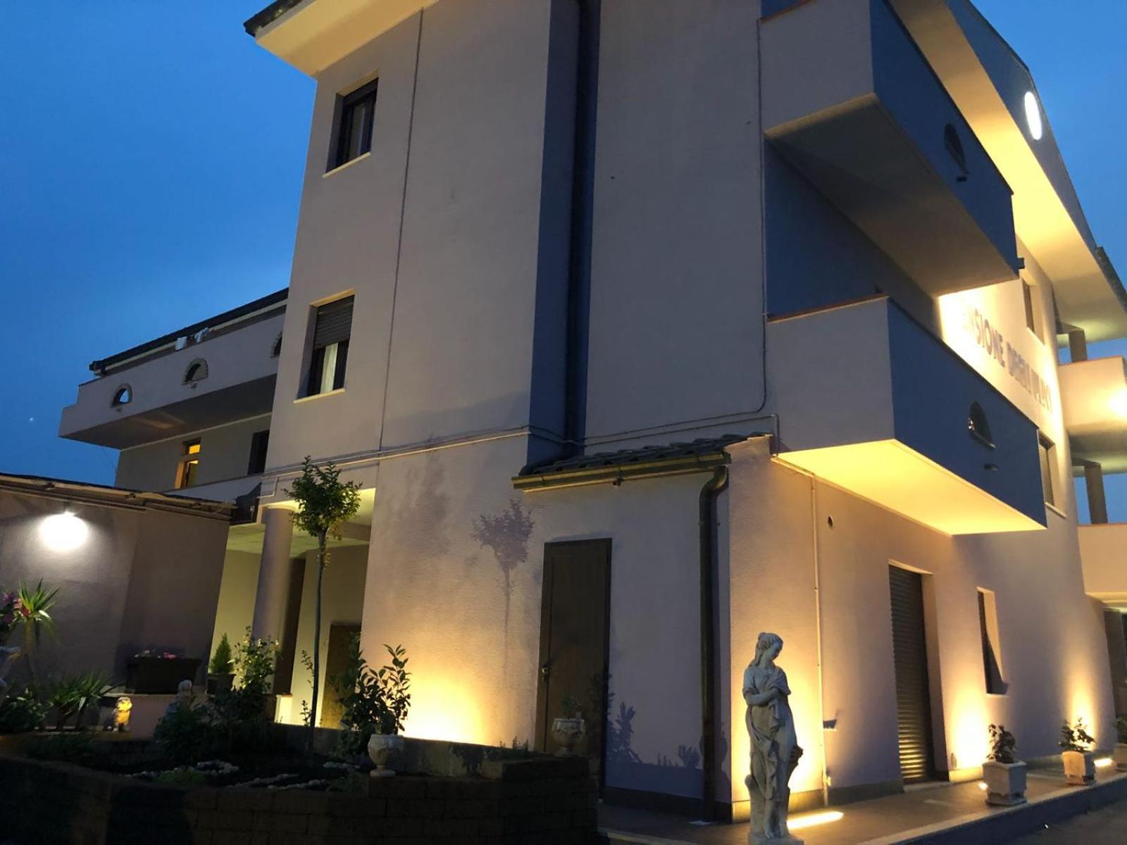 Pensione Degli Ulivi Порто-Сант'Эльпидио Экстерьер фото